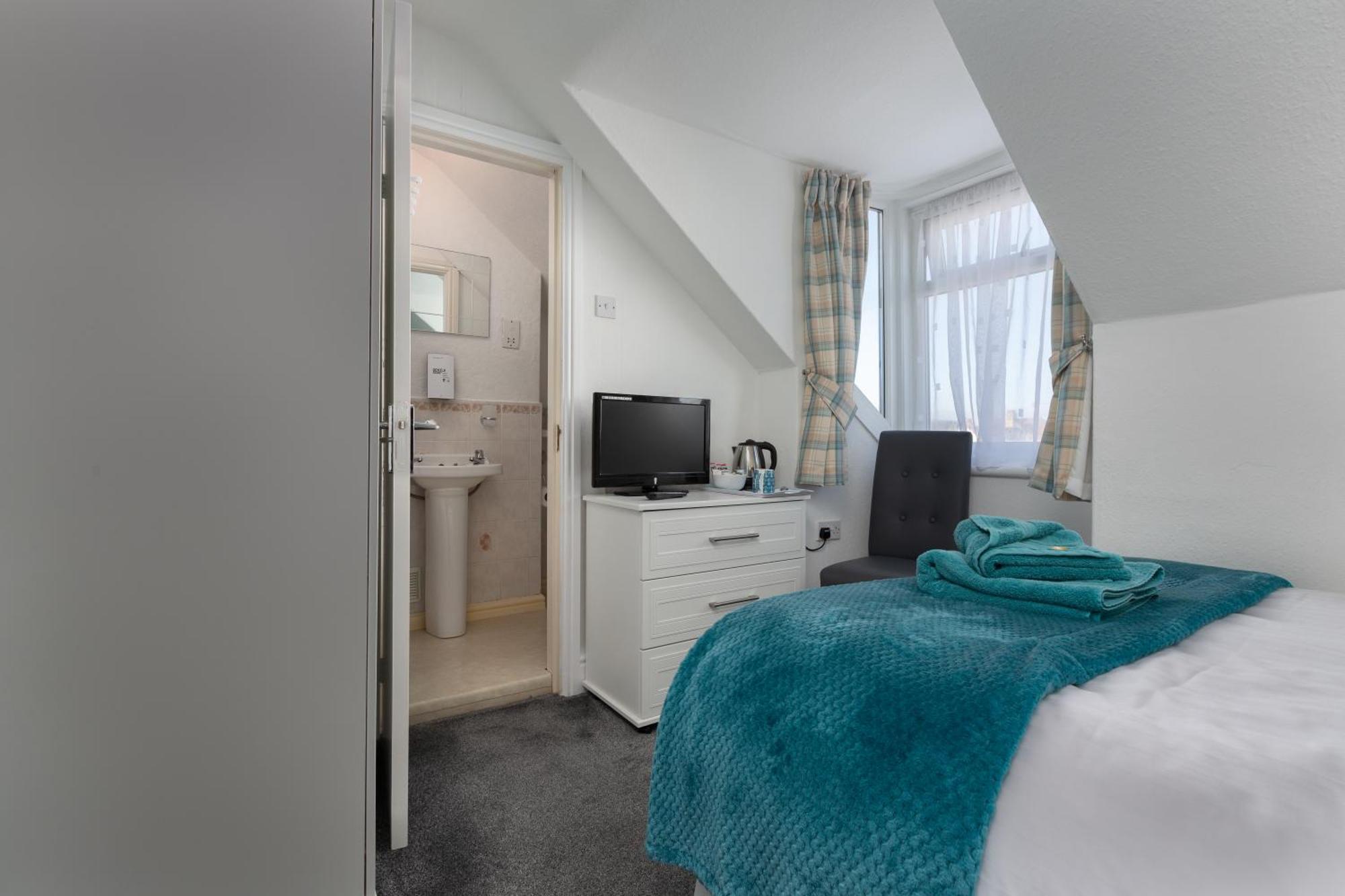 The Beechcliffe Hotel - Over 35'S Only Blackpool Buitenkant foto