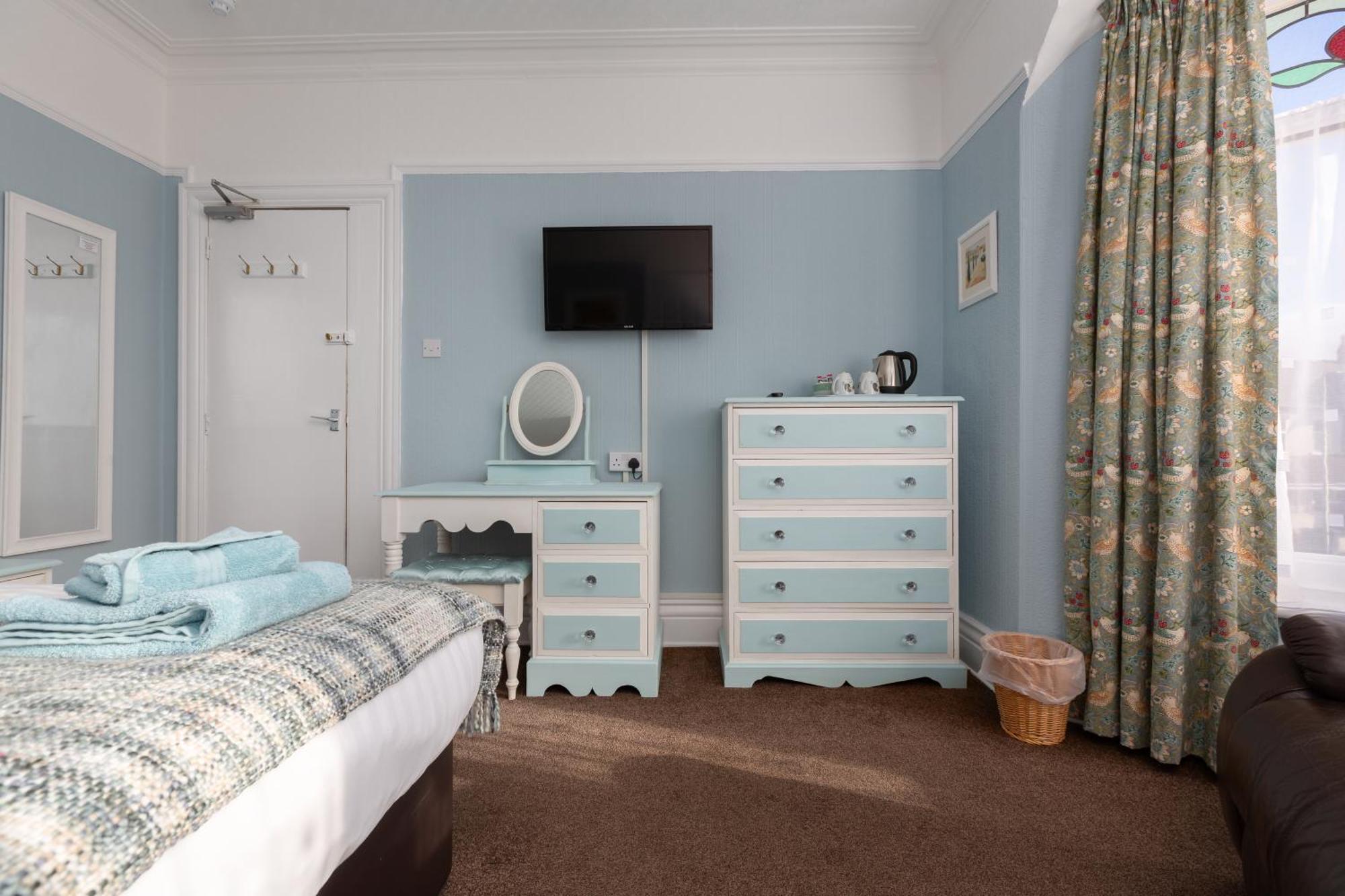 The Beechcliffe Hotel - Over 35'S Only Blackpool Buitenkant foto